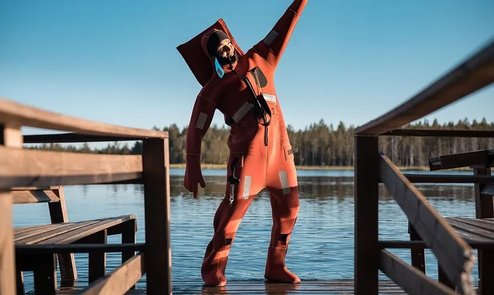 Daytime Arctic Autumn Lake Floating in Rovaniemi Small Group