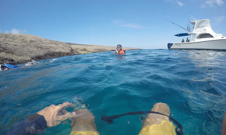 Tour to Tuneles & Cabo Rosa (Isabela Island)