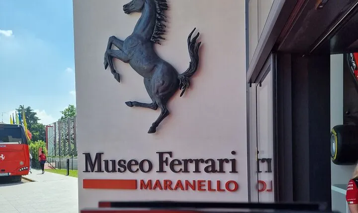 From Milan: Ferrari, Parmesan, Wine, Balsamic + Lunch&Transfer