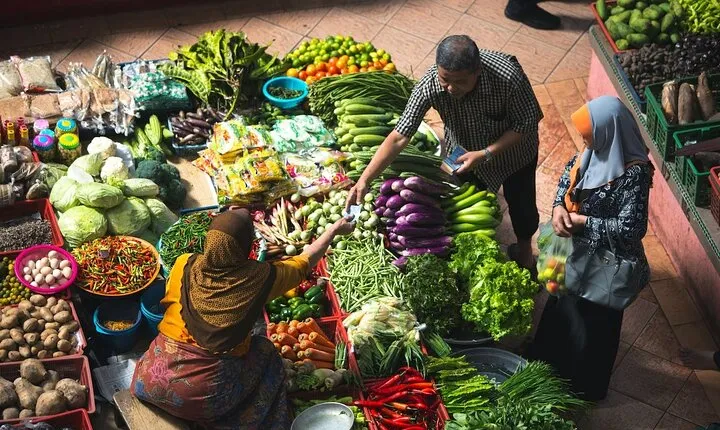 Balinese Cuisine Private Tour and Cooking Class with Lunch