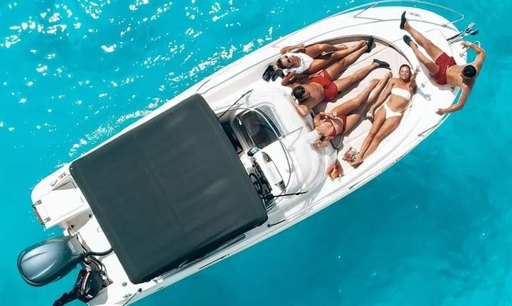 Private 2-Hour Snorkeling Adventure by Speedboat - Hurghada