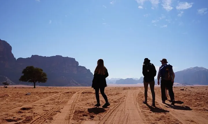 Full Day Desert Tour, Jeep & Hiking