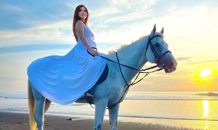 Bali Horse Riding on The Beach Experience