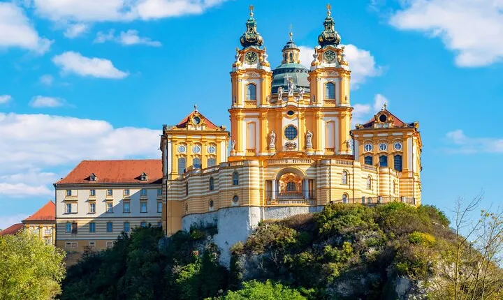 Private Tour of Melk Abbey from Vienna by Car