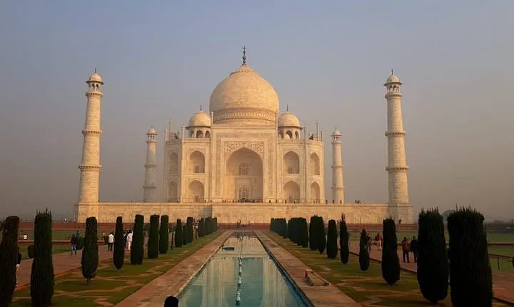 Exceptional One Day Tajmahal Trip by Car from Delhi