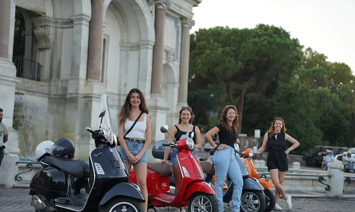Rome's Easy Ride Vespa Tour with Pick Up and Drop Off