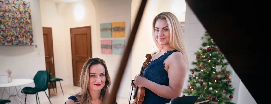 Everything Czech Experience with food, wine tasting and music