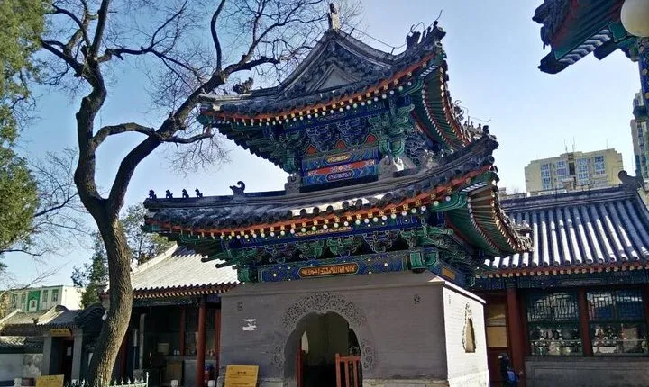 Chinese Religious Exploration of Temples and Mosque In Beijing