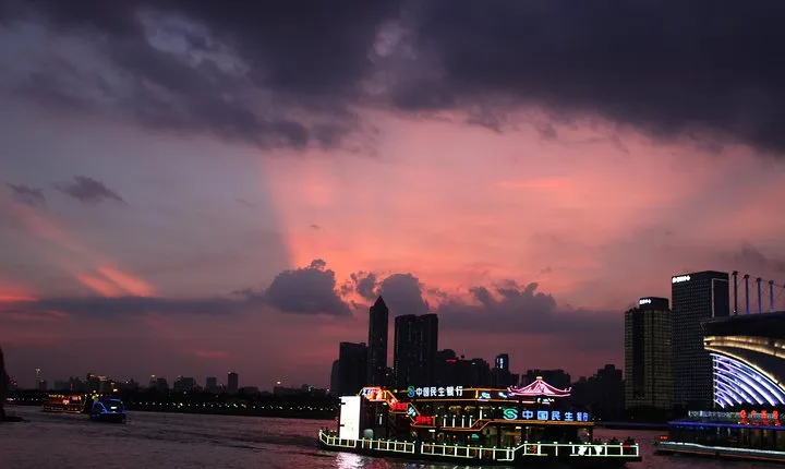 Private Guided Guangzhou Pearl River Cruise Tour With Hotel Transfer