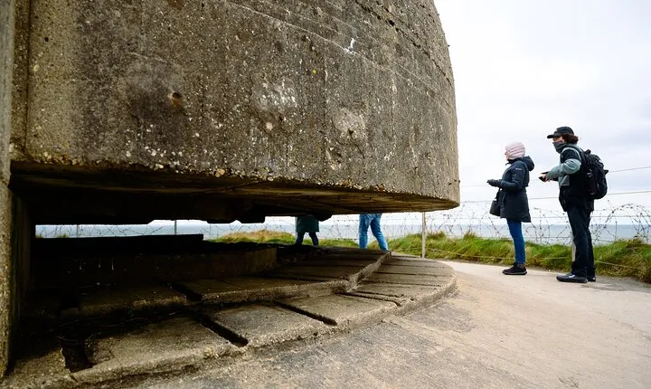 D-Day Beaches Pointe du Hoc, Omaha Beach & Normandy Cemetery