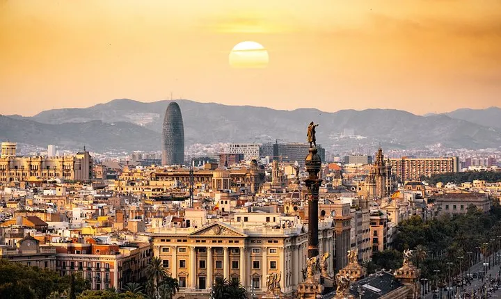 Private 7 days private tours and transportation in Madrid and Barcelona