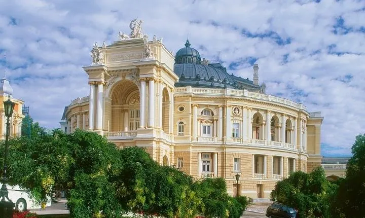 Private Sightseeing Walking Tour of Odessa with Local Guide