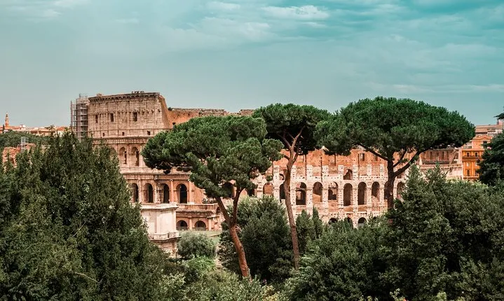 Private Colosseum Arena Tour with Expert Guide - all inclusive