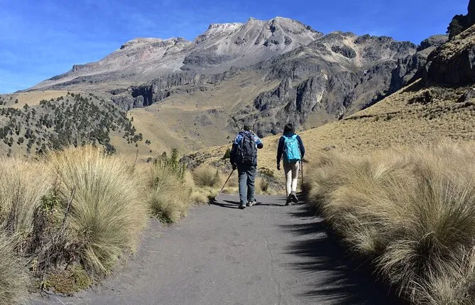Iztaccihuatl 2 days experience
