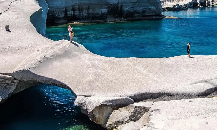 10 Day Private Tour Milos, Naxos and Santorini