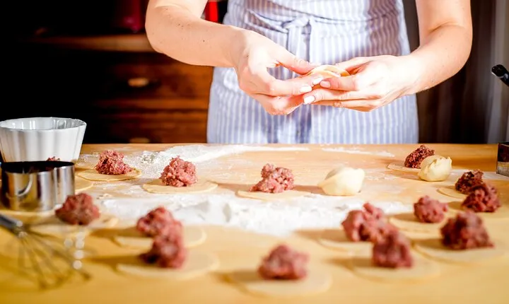 Traditional Home Cooking in Modena,Tagliatelle, Tortelloni & Wine