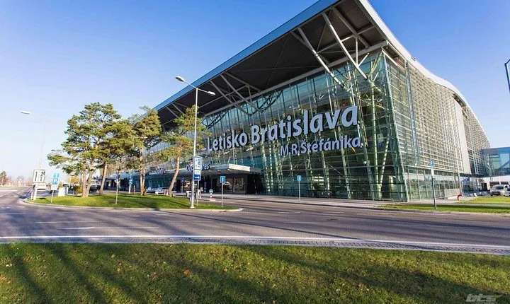 Private Transfer Bratislava Airport to Hotel in Bratislava or vice versa