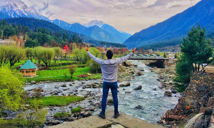 Kashmir - Paradise on Earth (6Days 5 Nights)