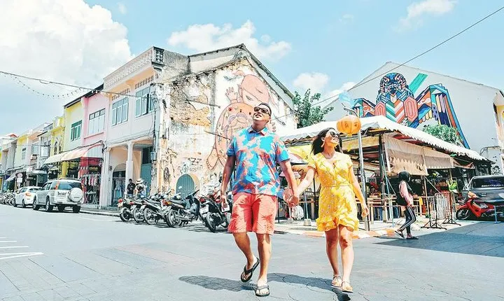 Honeymoon with Photographer Service in Phuket