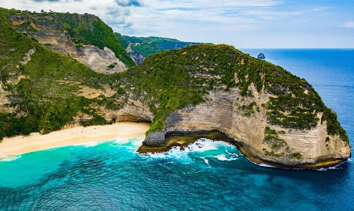 Nusa Penida 2 Day 1 Nights Guided Private Bali Tour