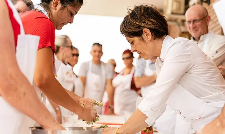 Cesarine: Small group Pasta and Tiramisu class in Bergamo