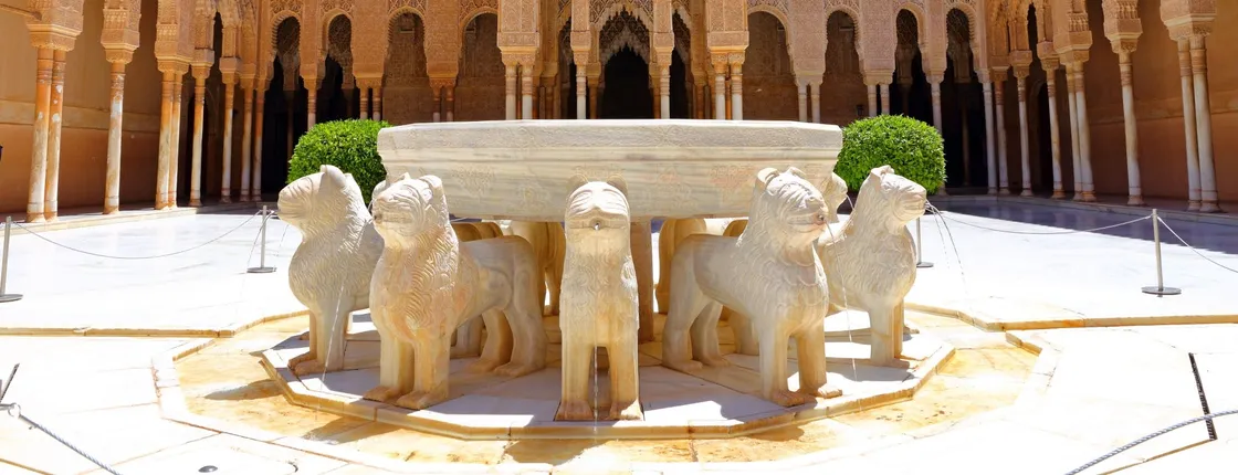 Alhambra complete access with skip-the-line tickets and guided tour in English