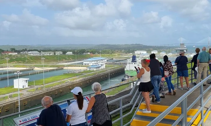Private 6 hours Discover Colon City & Atlantic Ocean Tour Panama
