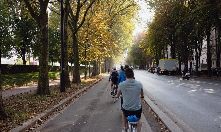Secrets of Paris Bike Tour (English or Dutch)