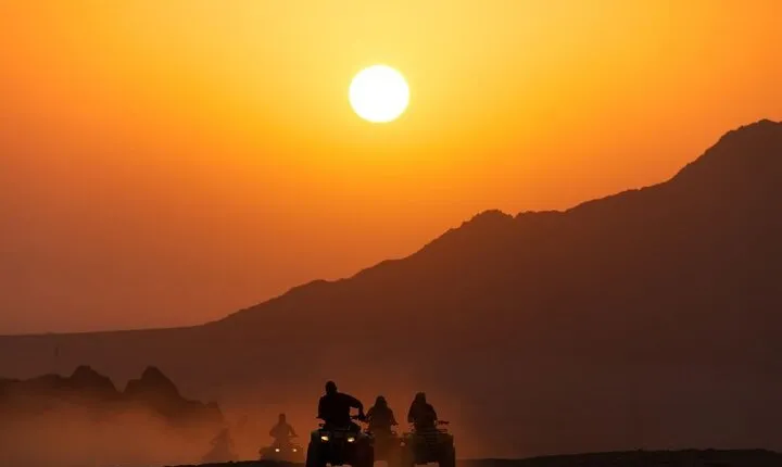 Hurghada : ATV Quad With Dinner and Show