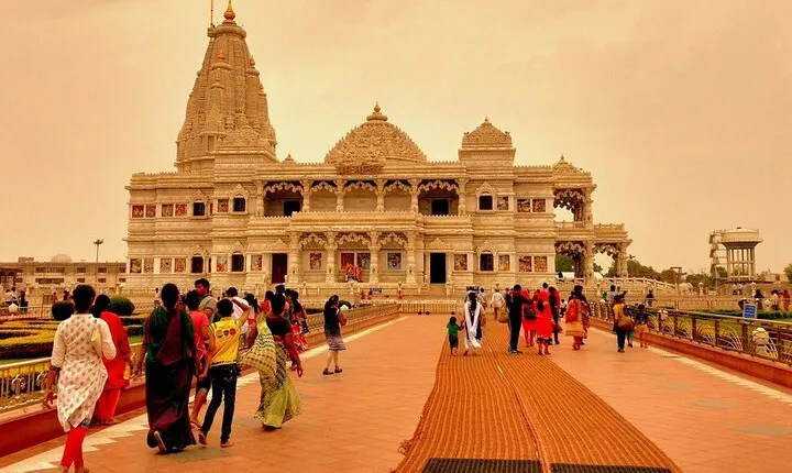 Same day Mathura and Vrindavan with Taj Mahal trip
