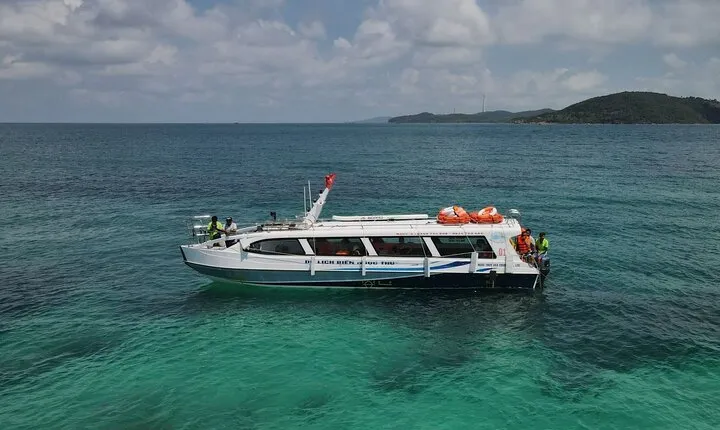 Private Small Group Tour Four Islands by Canoe and Cable Car
