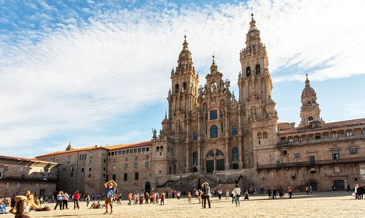 SANTIAGO DE COMPOSTELA: Private Tour from Porto