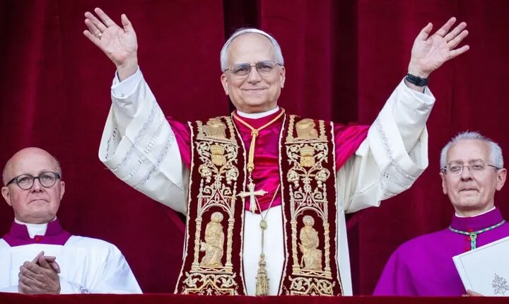 Rome: Escorted Papal Audience Experience with Entry Ticket