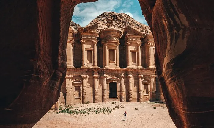 Petra Tour from Sharm by Cruise