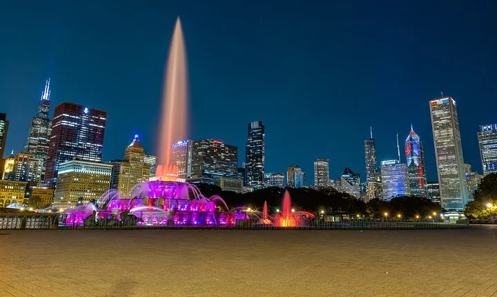 Wind and Souls an Adults Only Ghost Tour in Chicago