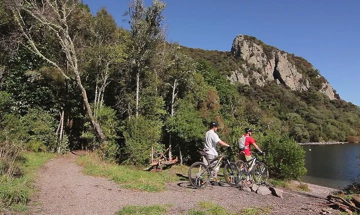 Great Lake Trail Lake Taupo 2-Day Mountain Biking Tour