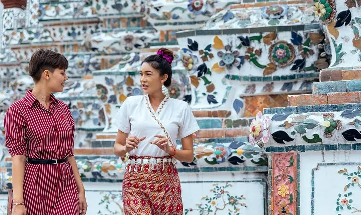 Highlights & Hidden Gems With Locals: Best of Bangkok Private Tour
