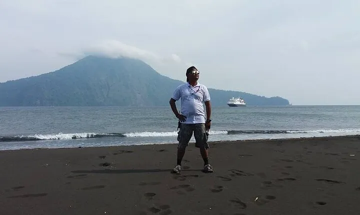 Krakatau (Krakatoa)Day Tour
