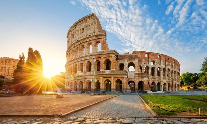 Rome: Small-Group Colosseum Arena and Forum Tour Adults Only