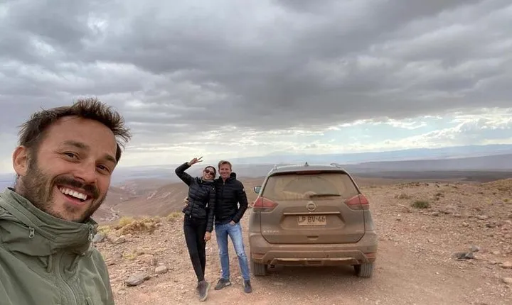 One day with an Expert Guide in Your Car