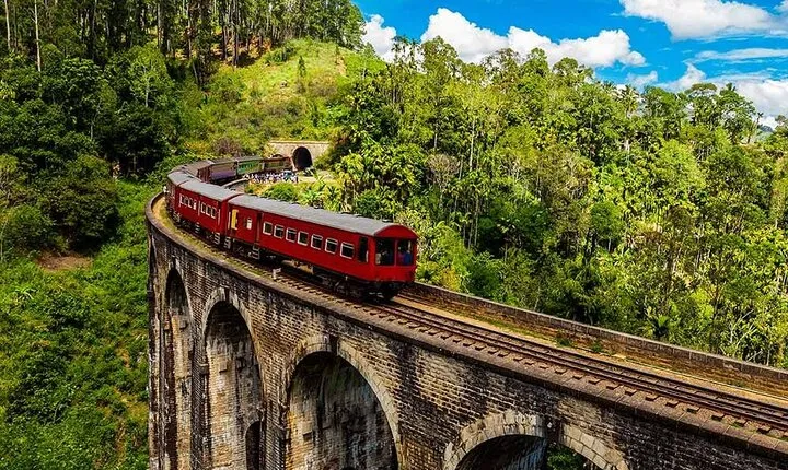 Enchanting Guided Day Tour In Ella