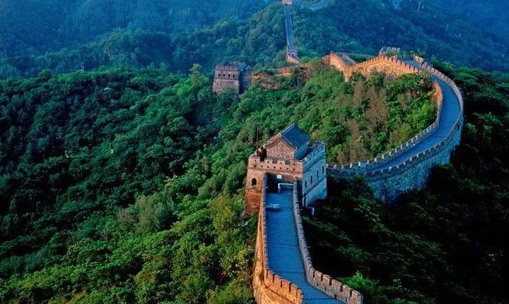 Beijing Private Tour including Mutianyu Great Wall, Beihai Park, Hutong & Snacks
