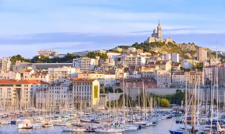 Historical tour of Marseille with 12 audio guides on iPhone