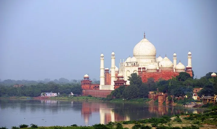 Taj Mahal at Sunrise and Agra Day-Tour from Delhi