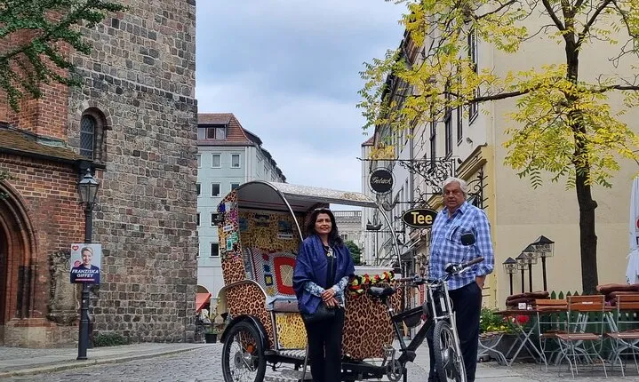 Romantic Berlin Rickshaw City and Photo Tour - incl. pick-up