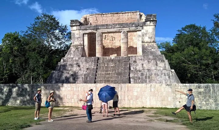Private Full-day Chichen Itza and Valladolid Tour from Tulum