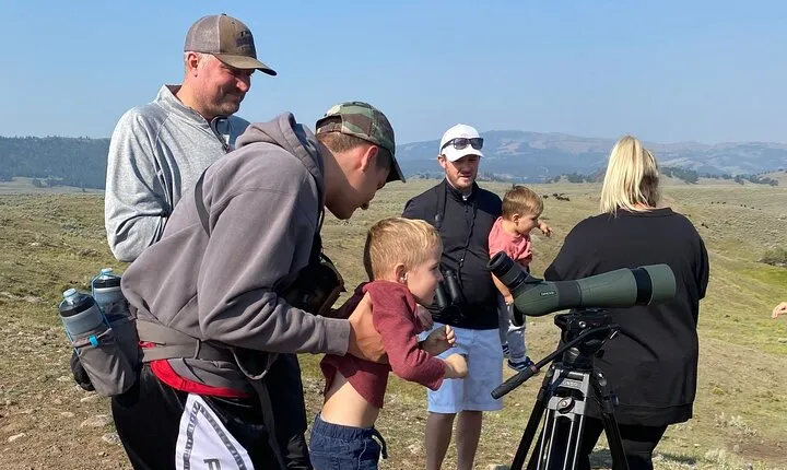 Yellowstone Full-Day Upper Loop with Wildlife Adventure w/Lunch