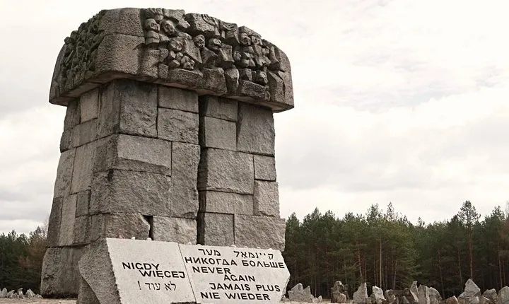 Treblinka Death Camp 6 Hour Private Tour from Warsaw