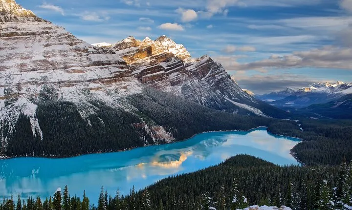 Small Group Day Tour to Banff Lake Louise Moraine Lake Icefields