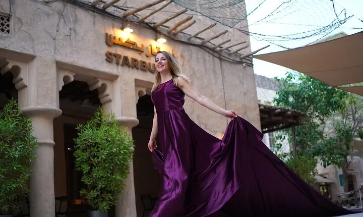 Dubai: Photography Tour in Al Fahidi District w/Abra Ride